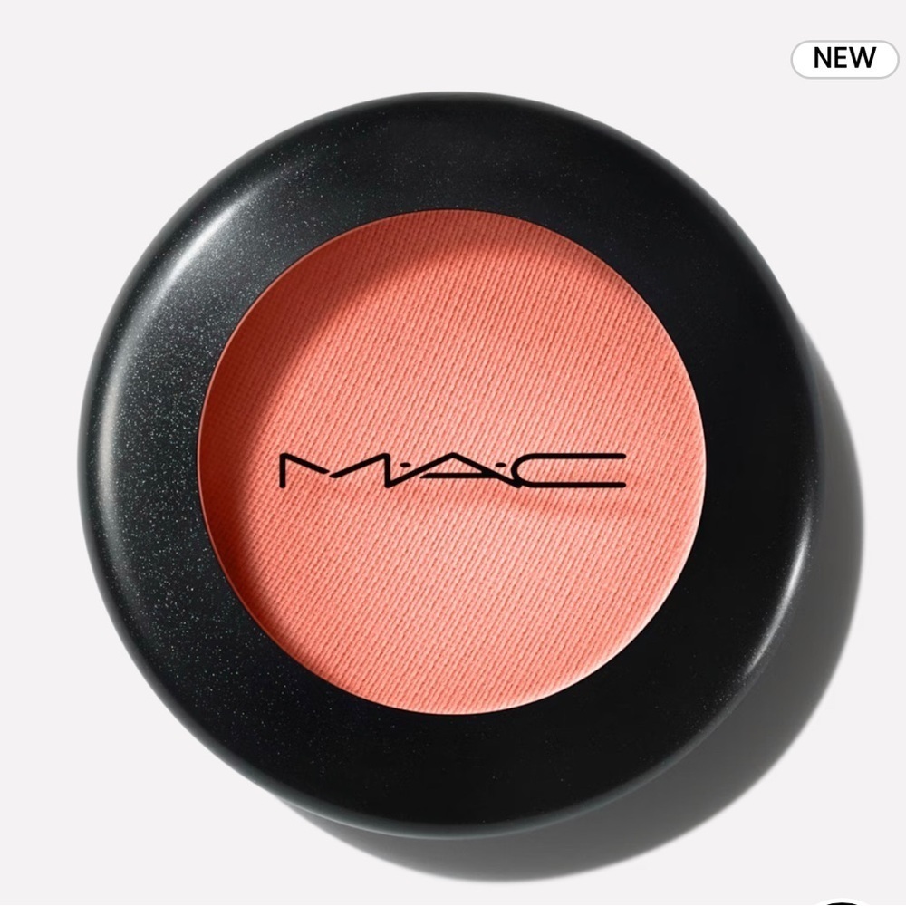 MAC Matte Eye Shadow *CORAL MATTE* / .05 oz / New in box